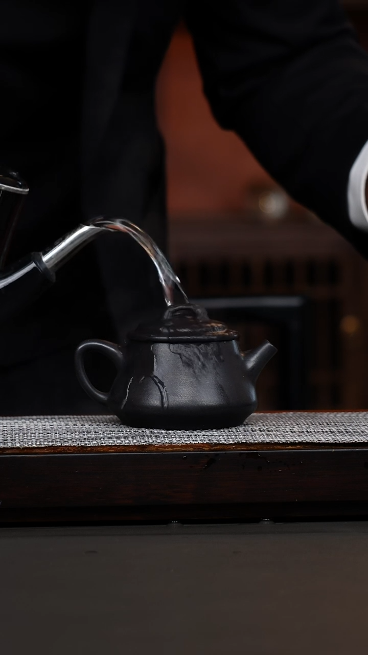 茶壶紫砂黑泥础瓢