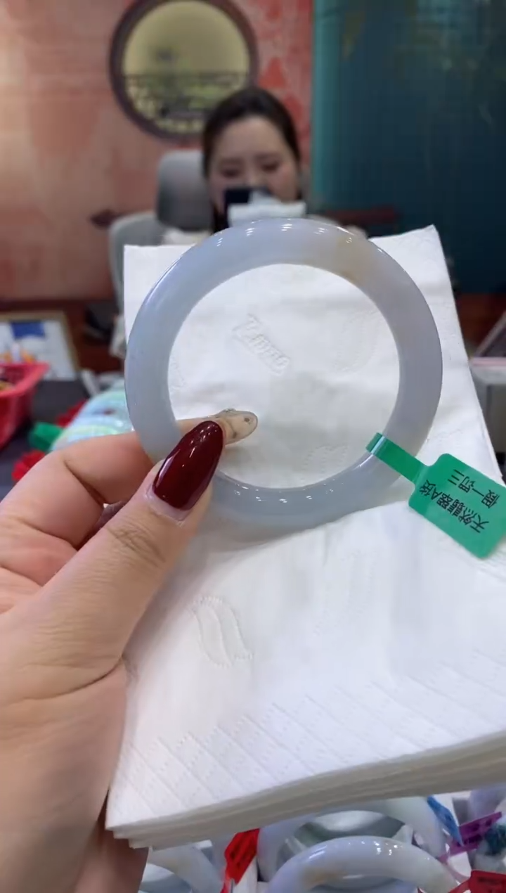 【闪购商品】翡翠手镯未镶嵌多人0001683