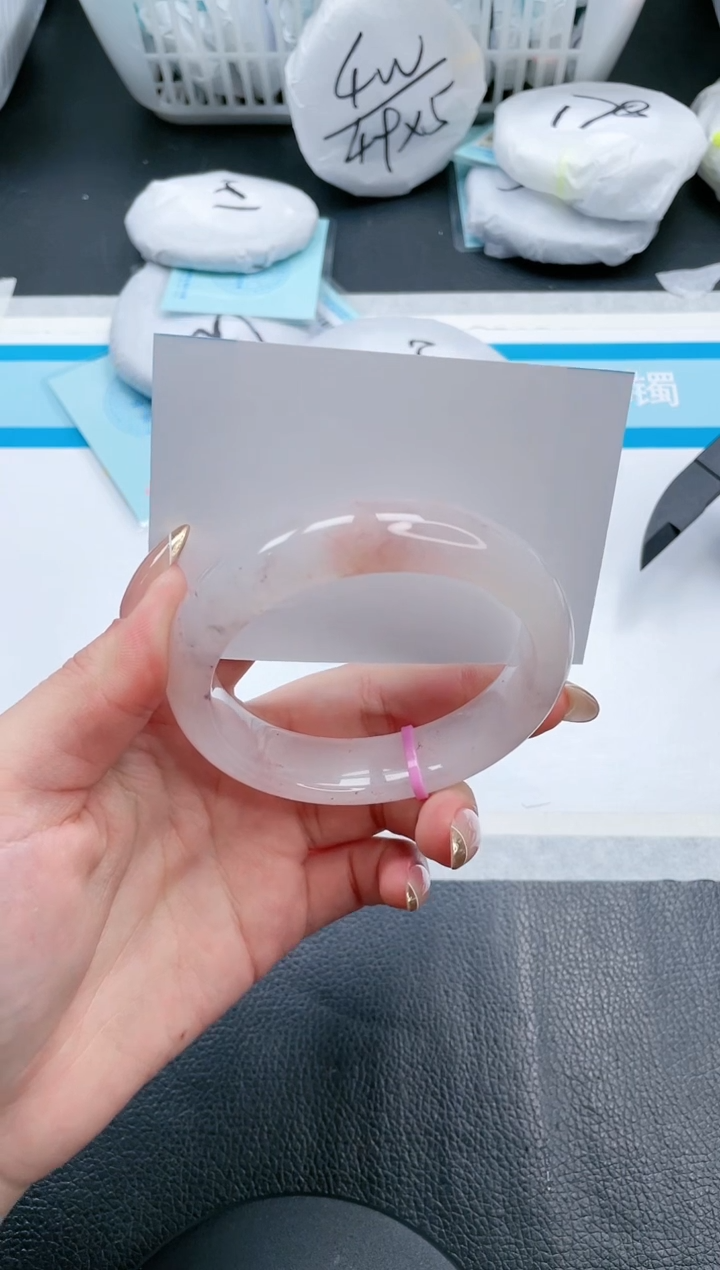 【闪购商品】石英质玉手镯未镶嵌19V319-60