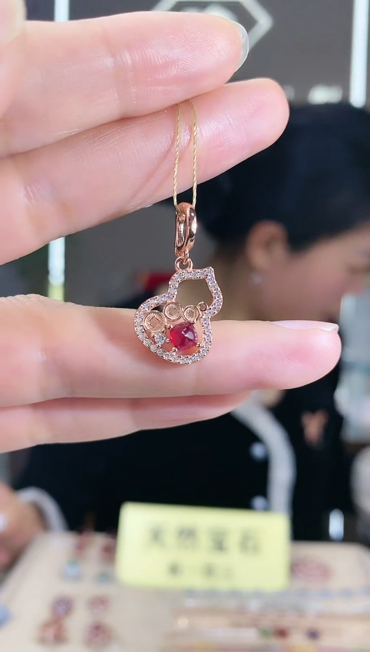 【闪购商品】红宝石颈饰银S925镶嵌颈饰