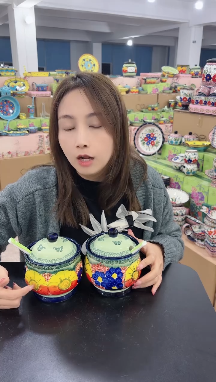 【闪购商品】瓷莫妮卡-600ml猪油罐两套