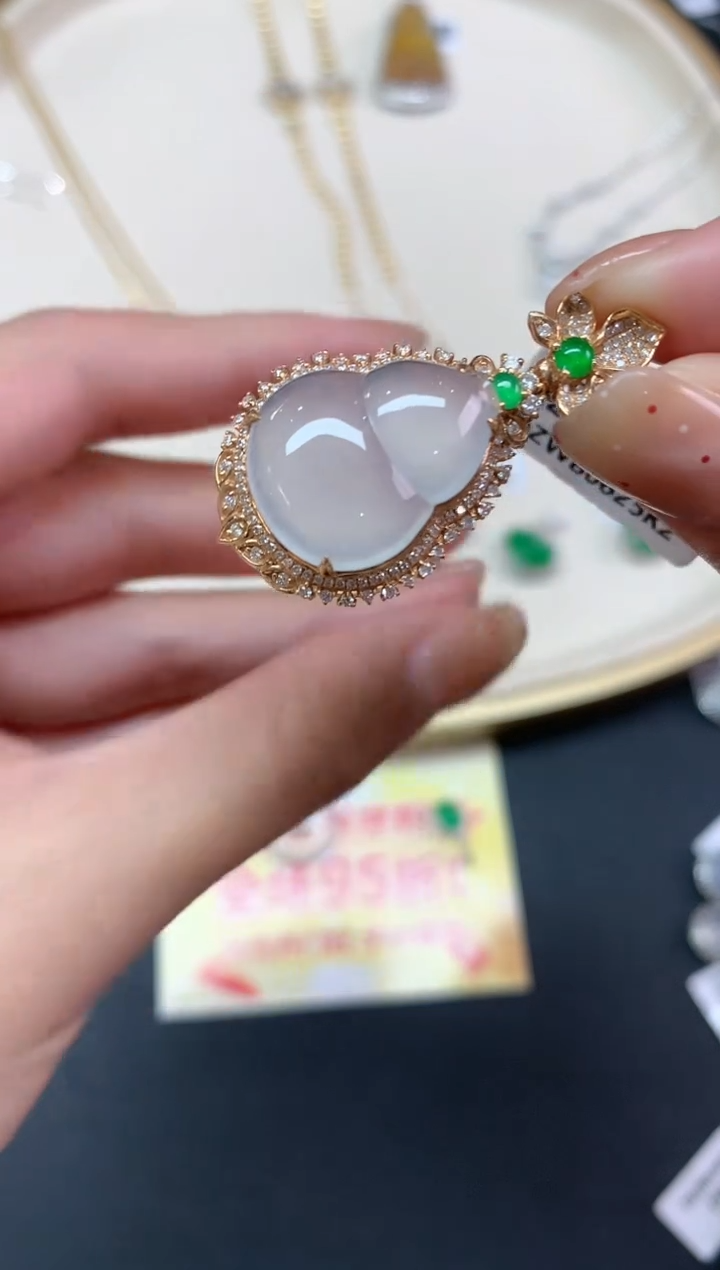 【闪购商品】翡翠吊坠(不含链)18K金镶嵌吊坠A313|9999