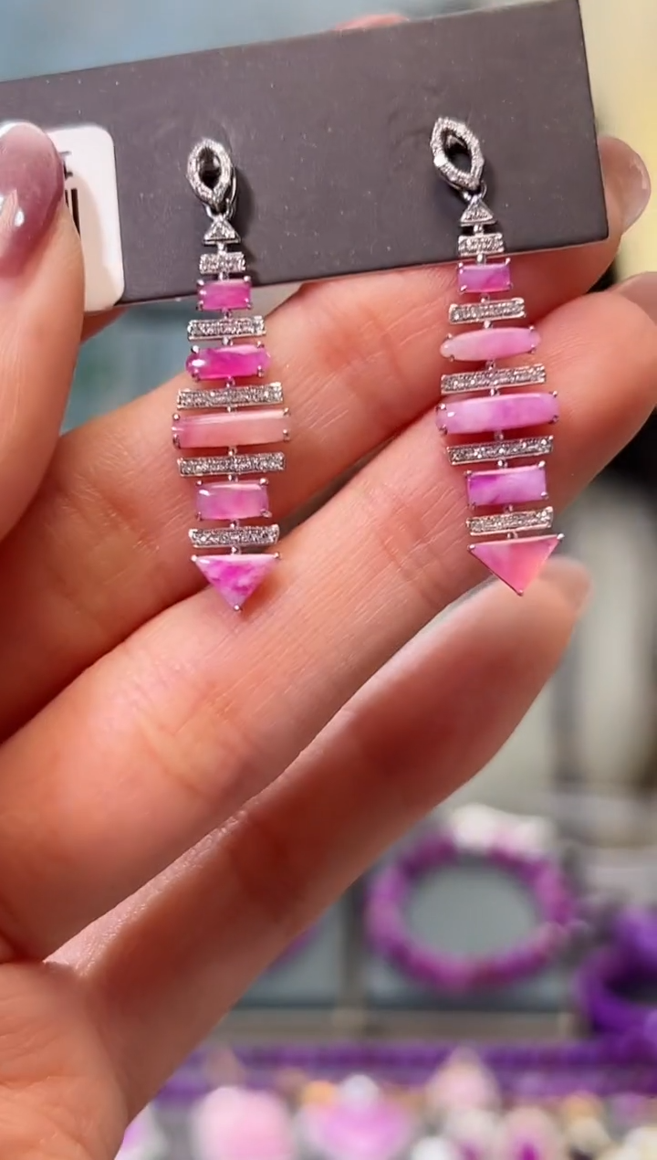 【闪购商品】苏纪石（舒俱来）耳饰18K金镶嵌1