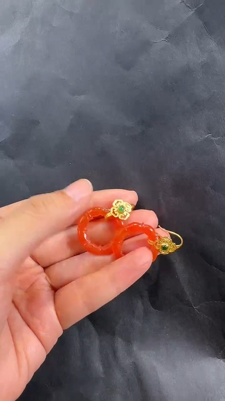 18K金镶嵌耳饰玛瑙/玉髓耳饰