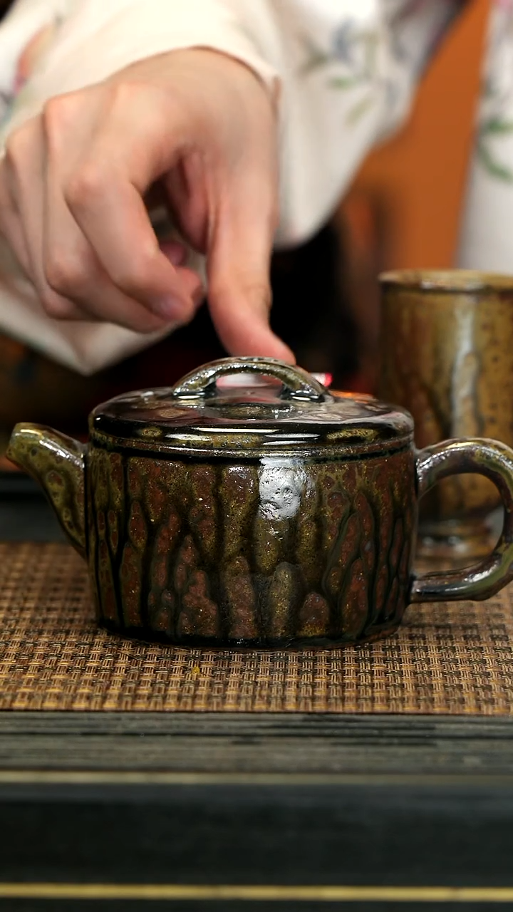 【闪购商品】紫砂茶壶GFY62大汉瓦 崖沉木柴烧