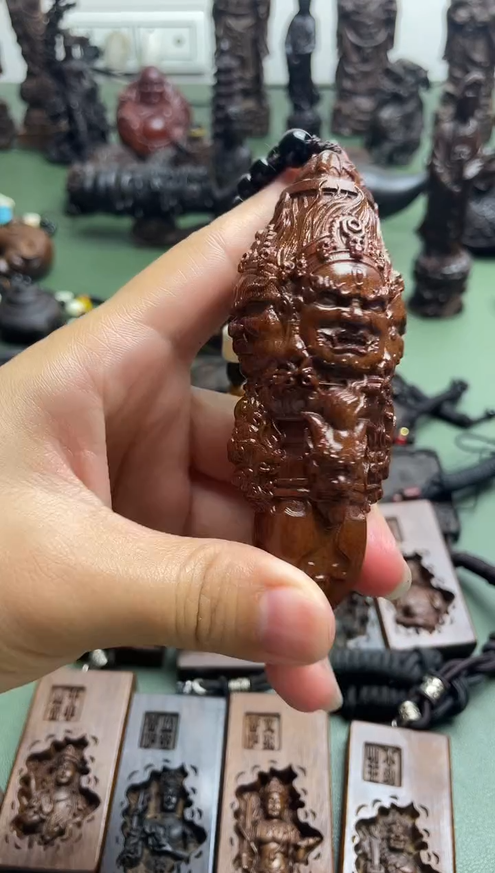 木天然原木大黑天手把件