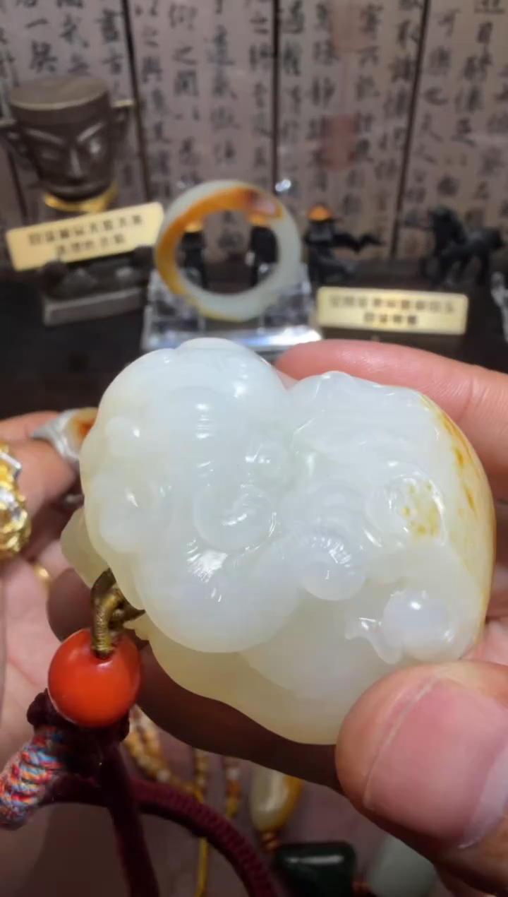 未镶嵌和田玉挂件和田玉