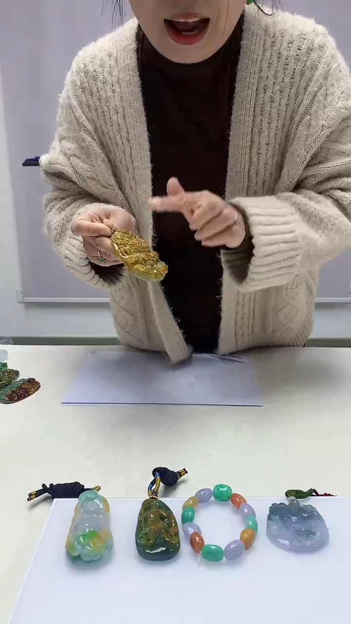 【闪购商品】定制翡翠未镶嵌4902zm-毛货挂件