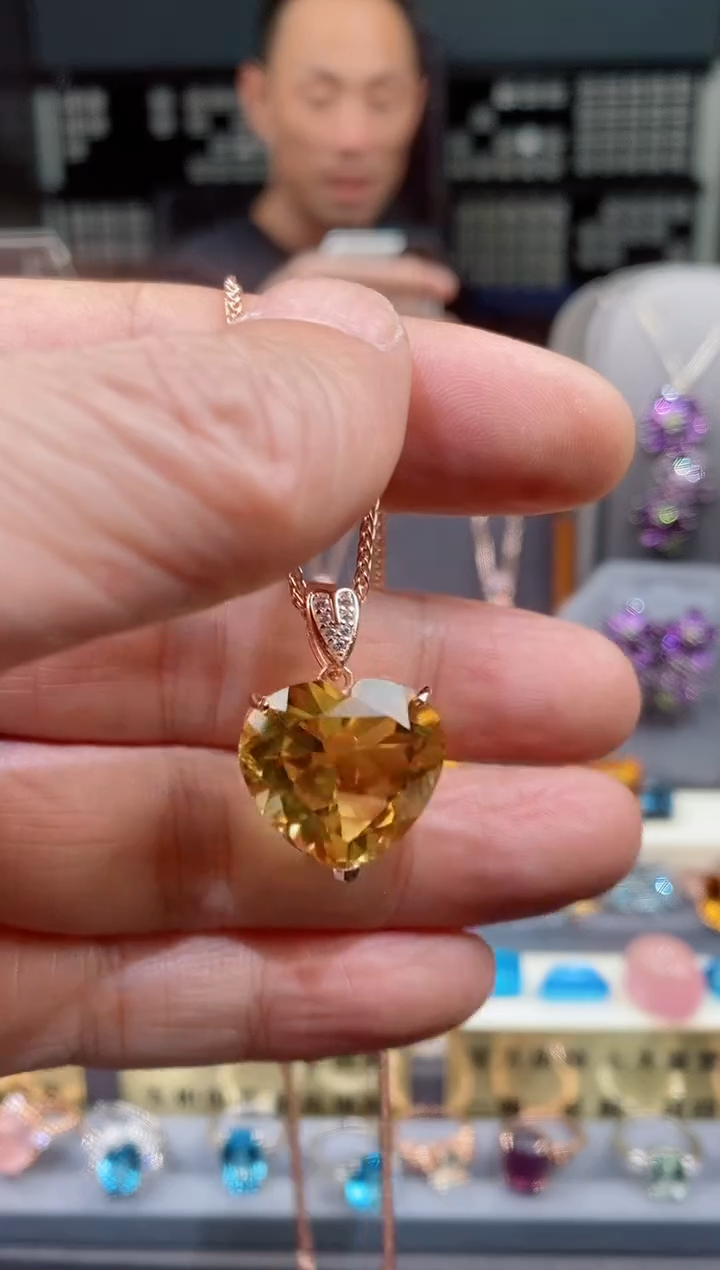 【闪购商品】黄晶吊坠银S925镶嵌黄晶吊坠