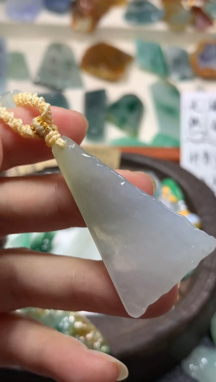 吊坠(不含链)未镶嵌翡翠吊坠