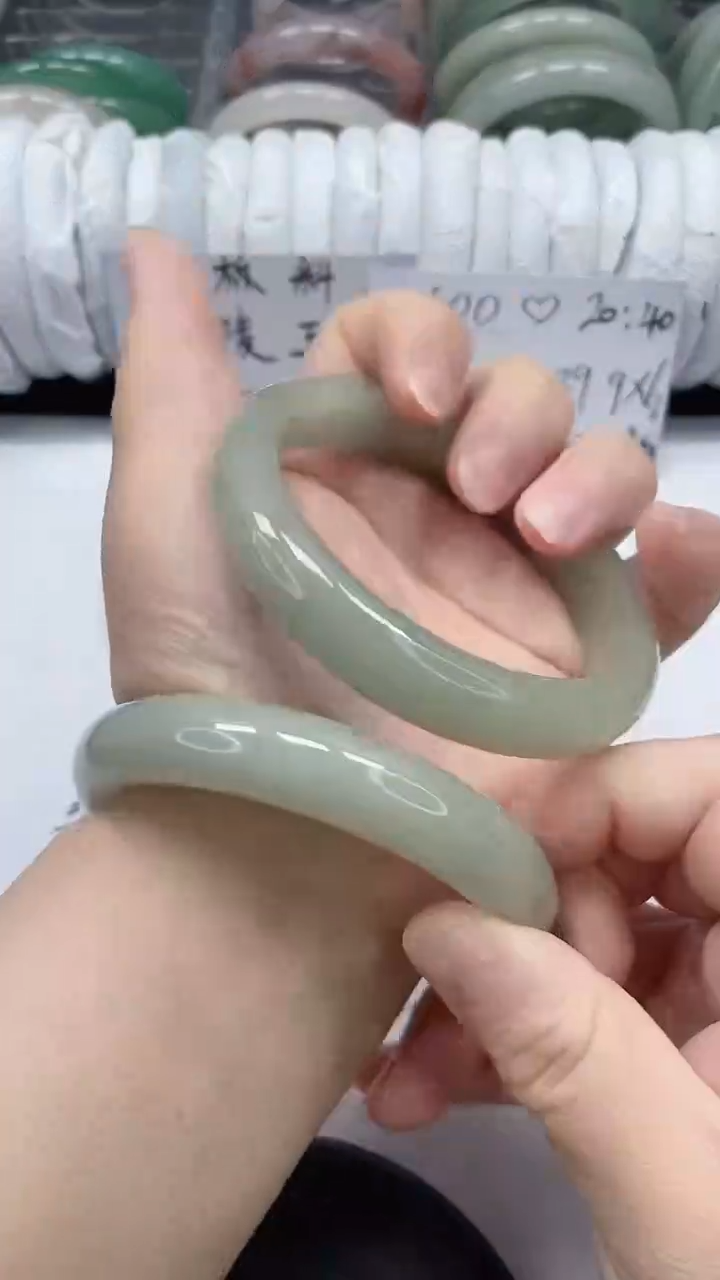 未镶嵌手镯石英质玉19-62/63