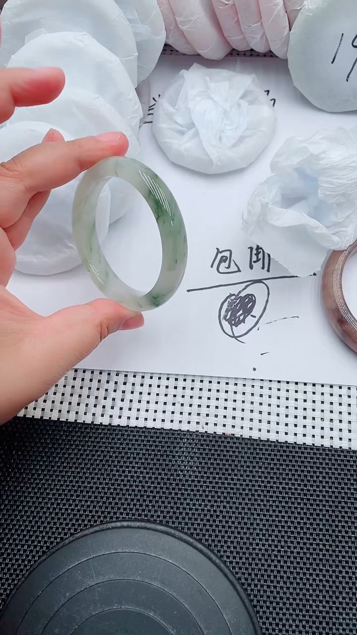 未镶嵌手镯石英质玉259-52-53