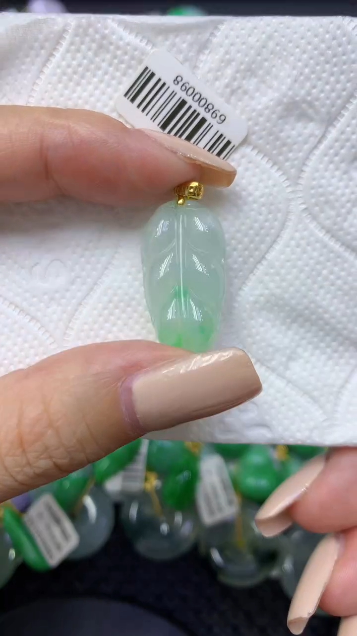 颈饰未镶嵌翡翠天然缅甸翡翠A货