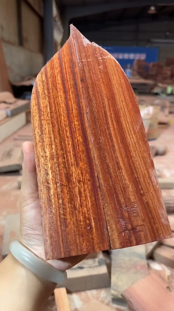 贡木玲***g各种红木家具边角料