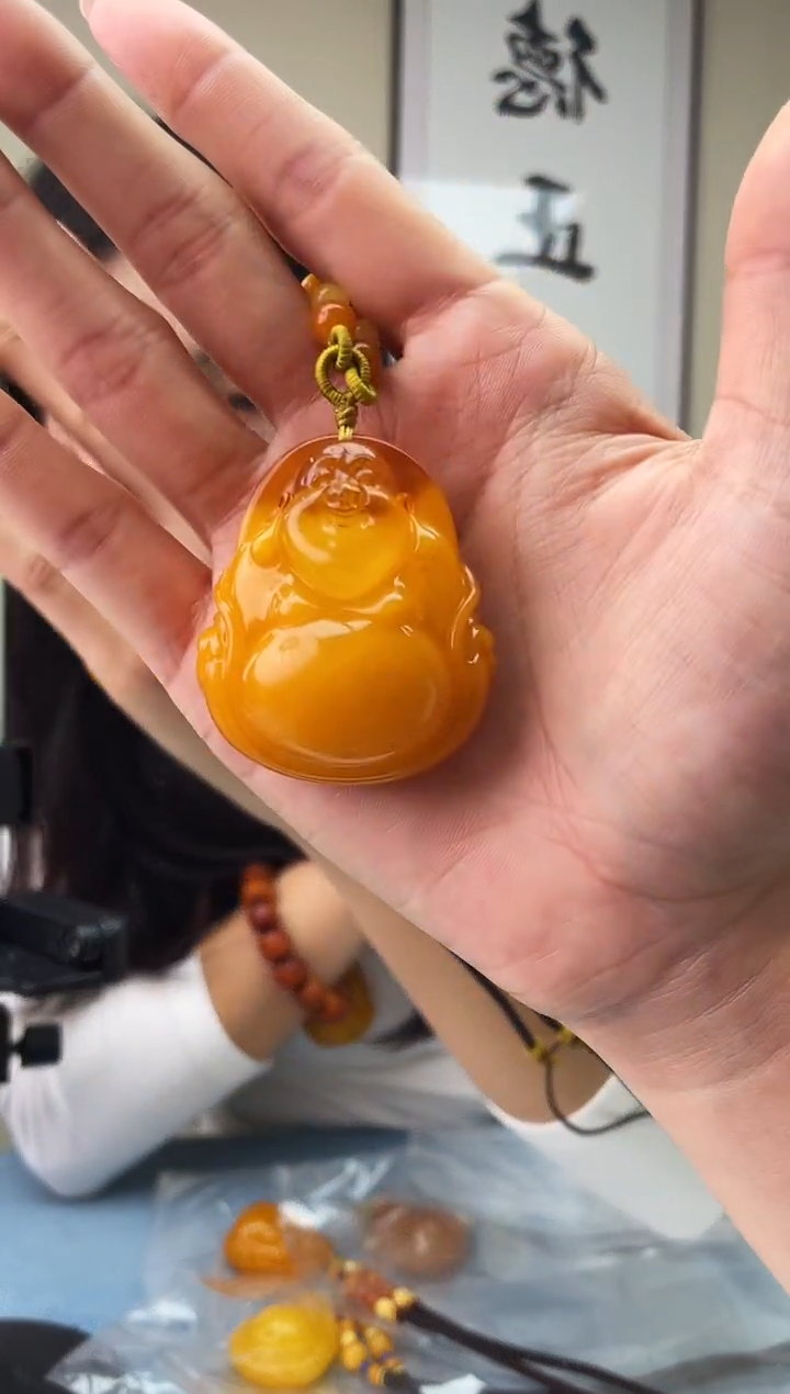 琥珀未镶嵌珠宝奇石T025微瑕假一罚十，多样性发一件