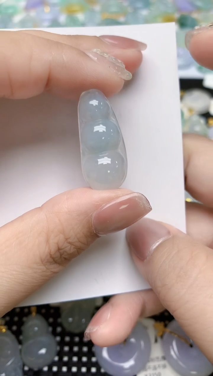 翡翠未镶嵌颈饰天然缅甸A货翡翠