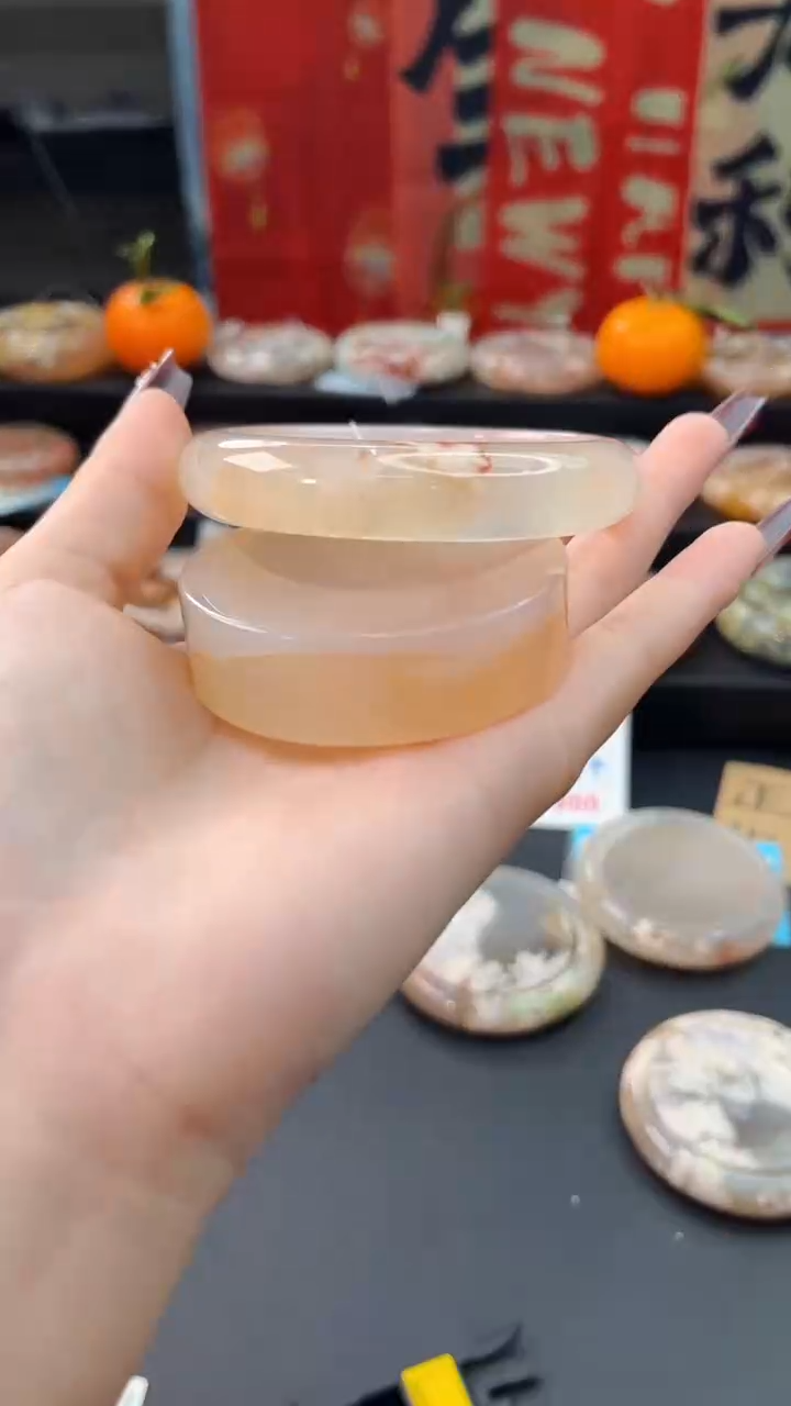 【闪购商品】石英质玉手镯未镶嵌赠送镯心（61圈口）