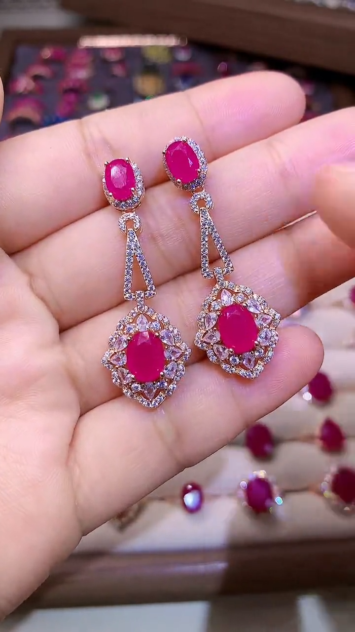 【闪购商品】红宝石耳饰银S925镶嵌0000