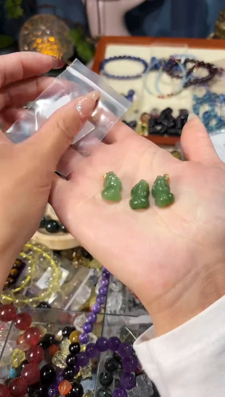 【闪购商品】和田玉（糖玉）手链银S925镶嵌D81碧玉貔貅吊坠单个