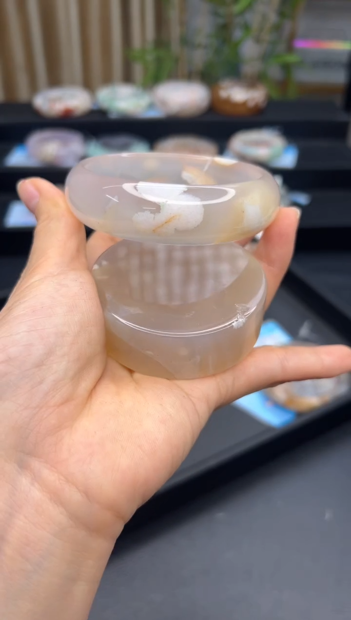 【闪购商品】石英质玉手镯未镶嵌A1412(63圈赠送镯心)