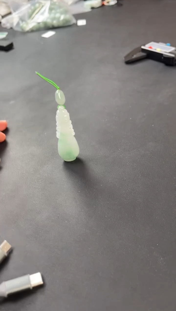 【闪购商品】翡翠吊坠(不含链)未镶嵌翡翠吊坠YP-130