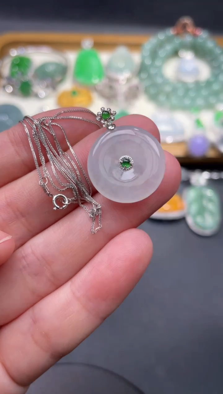 【闪购商品】翡翠颈饰18K金镶嵌55.......