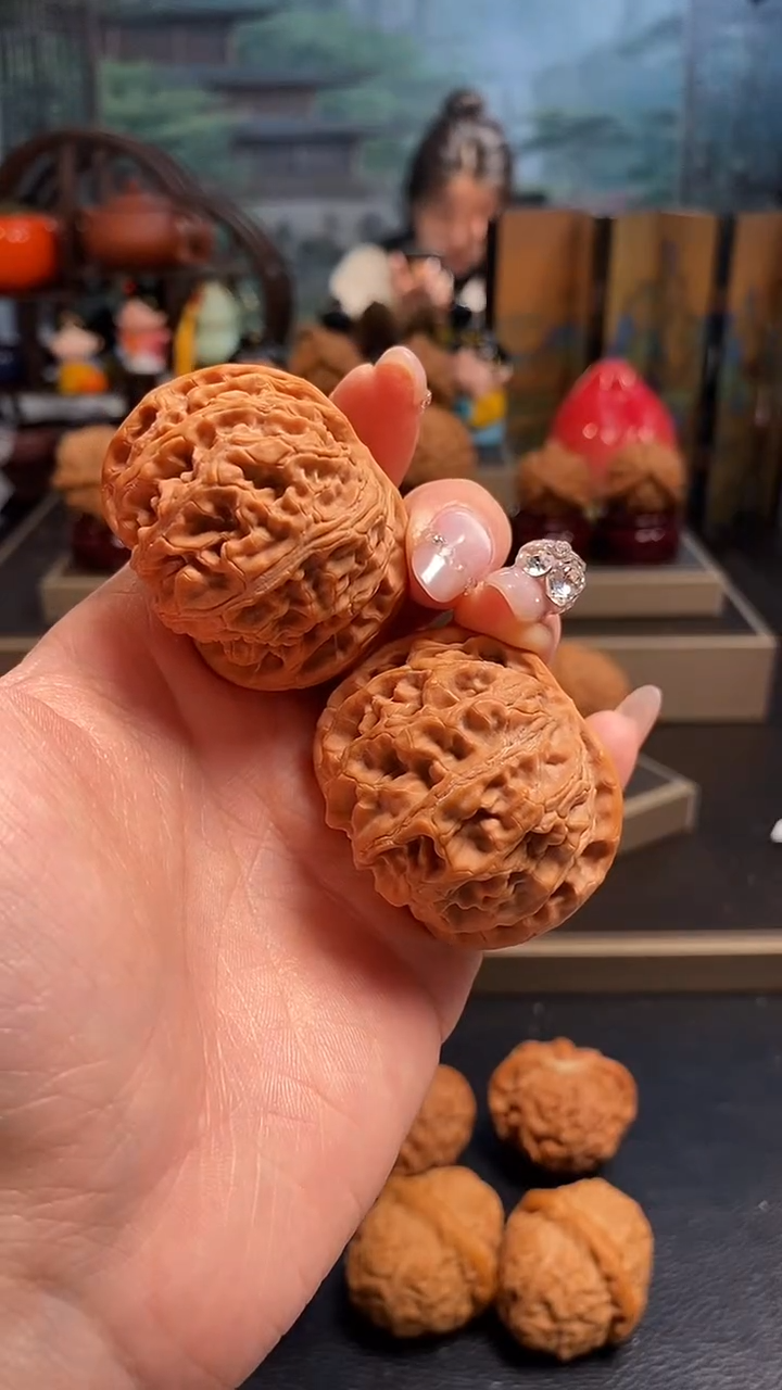 【闪购商品】文玩核桃吊坠K368苹果园43