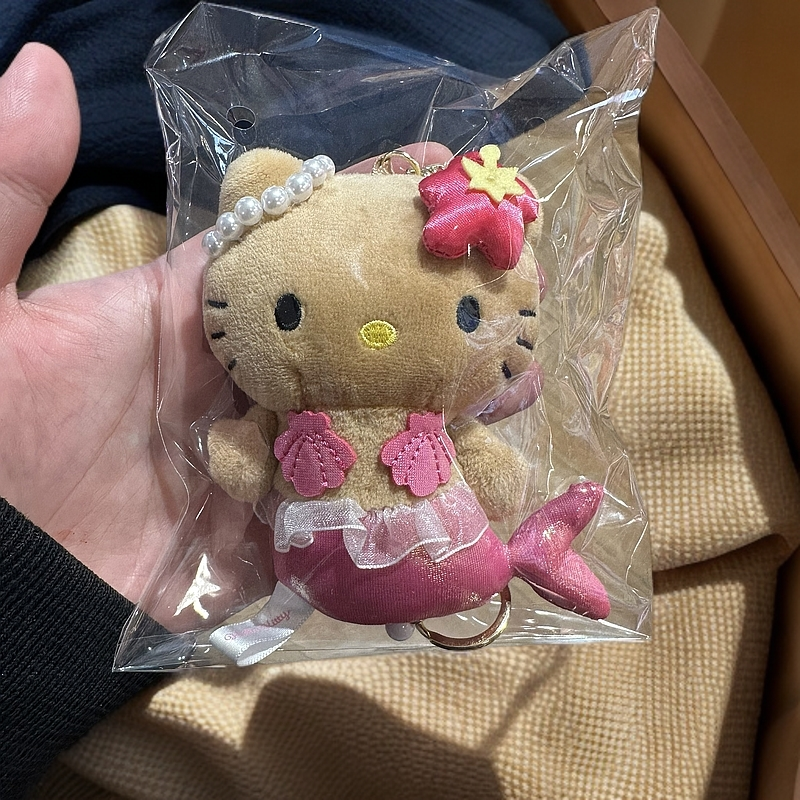 【大阪限定】Hello Kitty 比基尼黑皮美人鱼Kitty钥匙扣玩偶