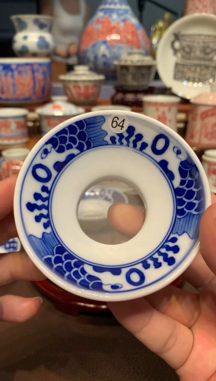 64青花的茶漏额额额