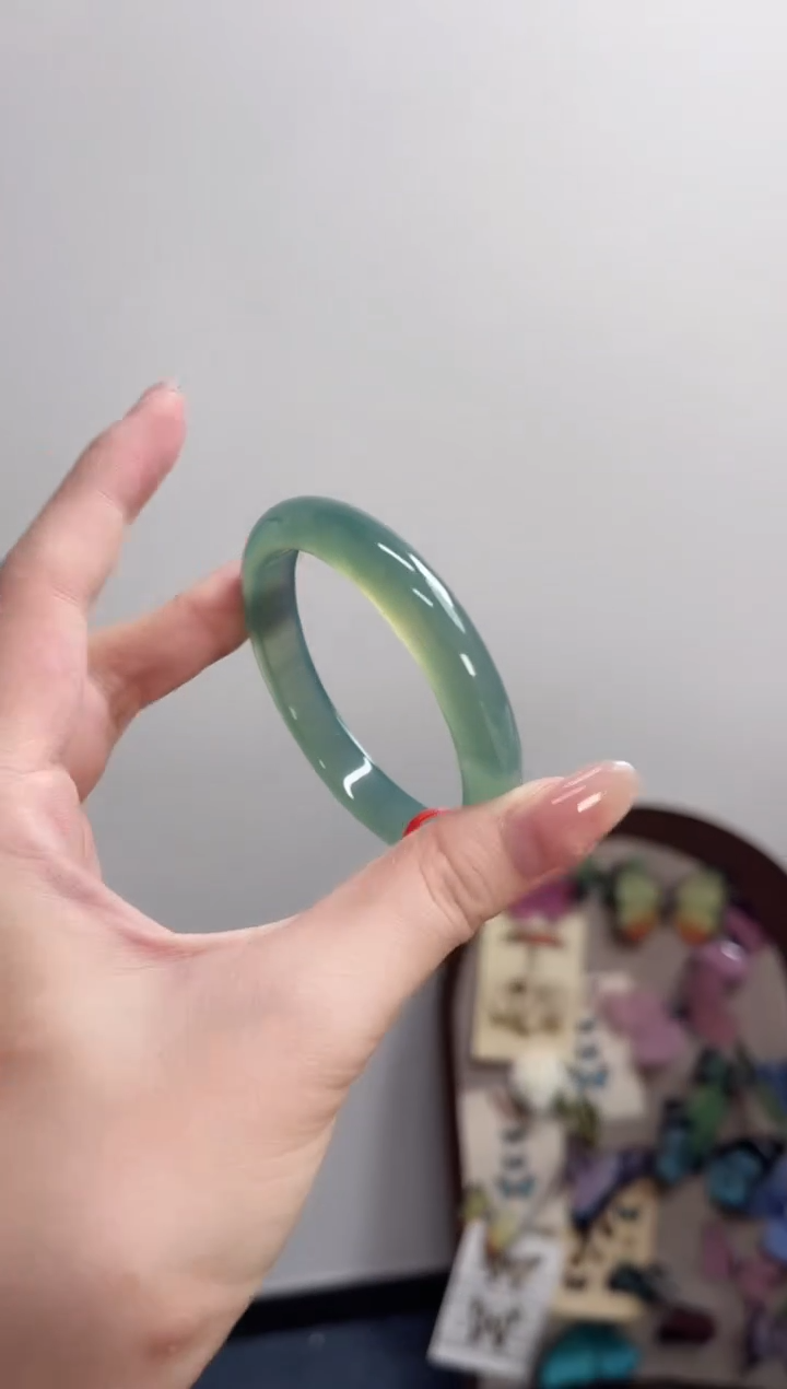 玛瑙/玉髓手镯未镶嵌57-58圈 需要包容