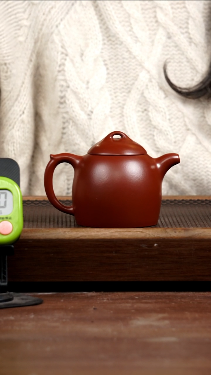 茶壶紫砂净**继大红袍秦权260CC