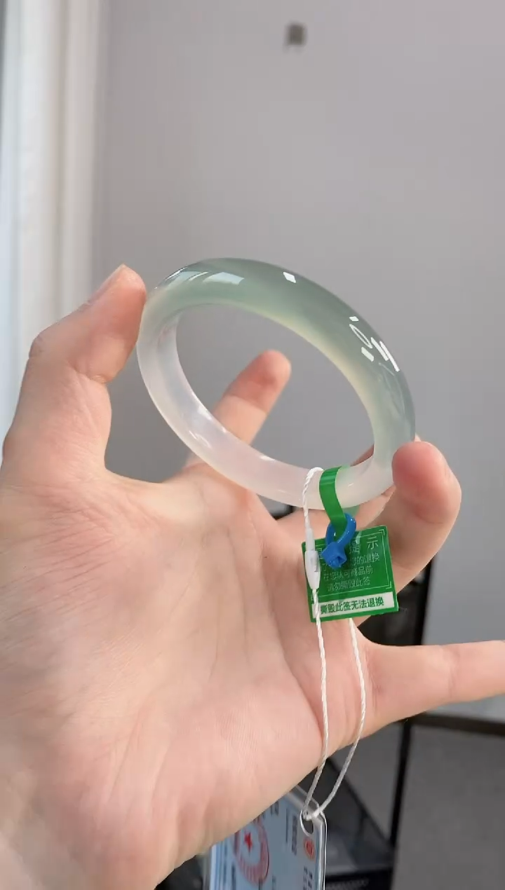 【闪购商品】玛瑙/玉髓手镯未镶嵌57圈