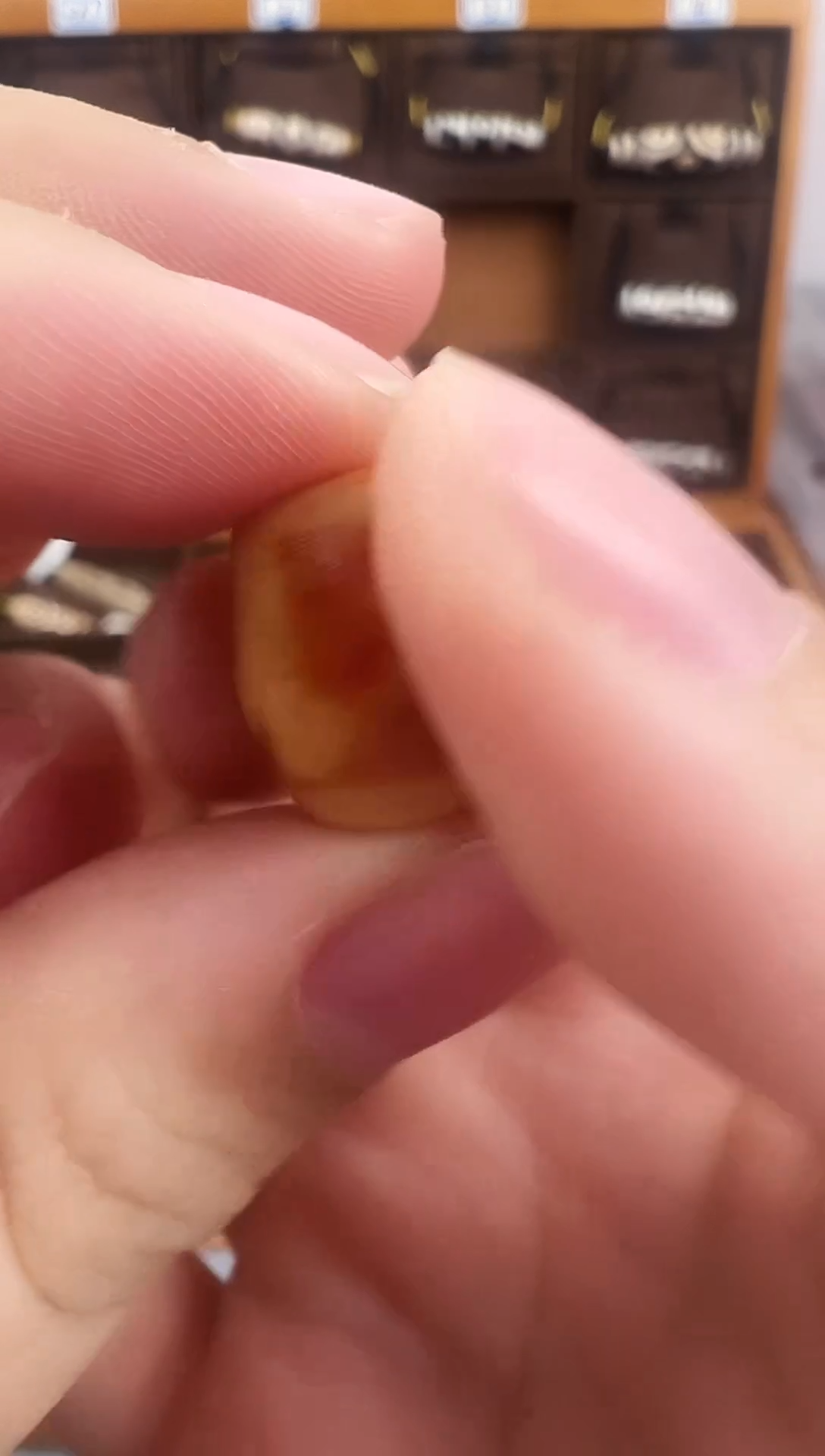 玛瑙/玉髓（覆膜）颈饰未镶嵌241.微瑕