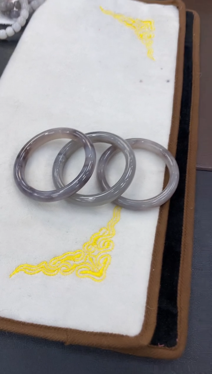 【闪购商品】和田玉手镯未镶嵌多样性拍一发一50-58