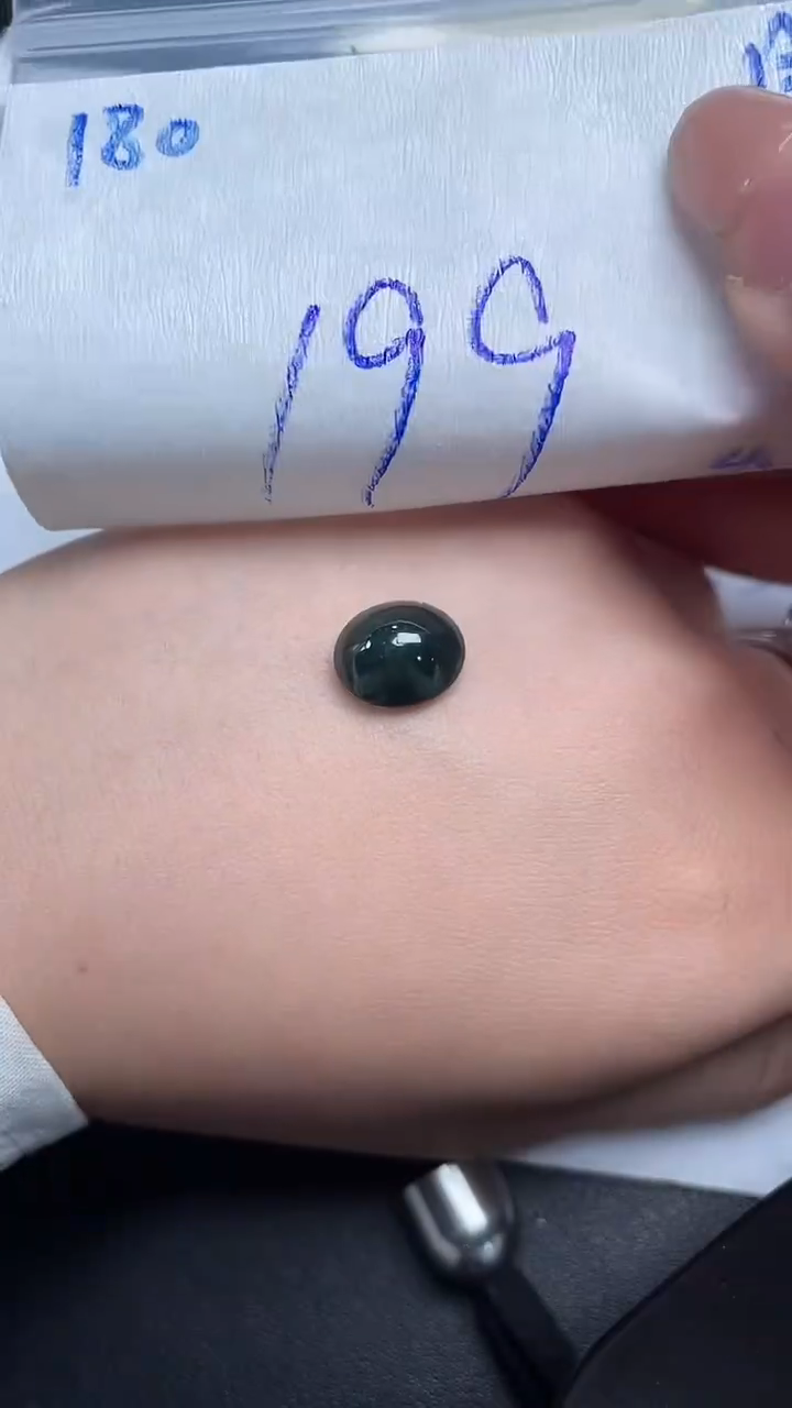 翡翠裸石未镶嵌天然A货180