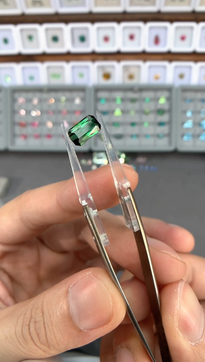 【闪购商品】定制碧玺裸石未镶嵌1.94ct