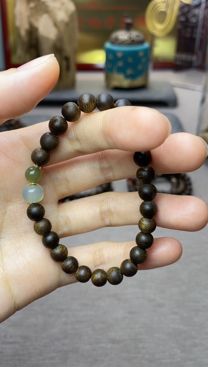 【闪购商品】沉香手串越南芽庄白棋楠0.6单圈+配饰