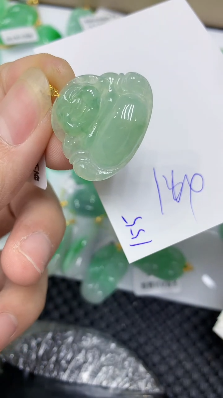 颈饰18K金镶嵌翡翠缅甸A货翡翠