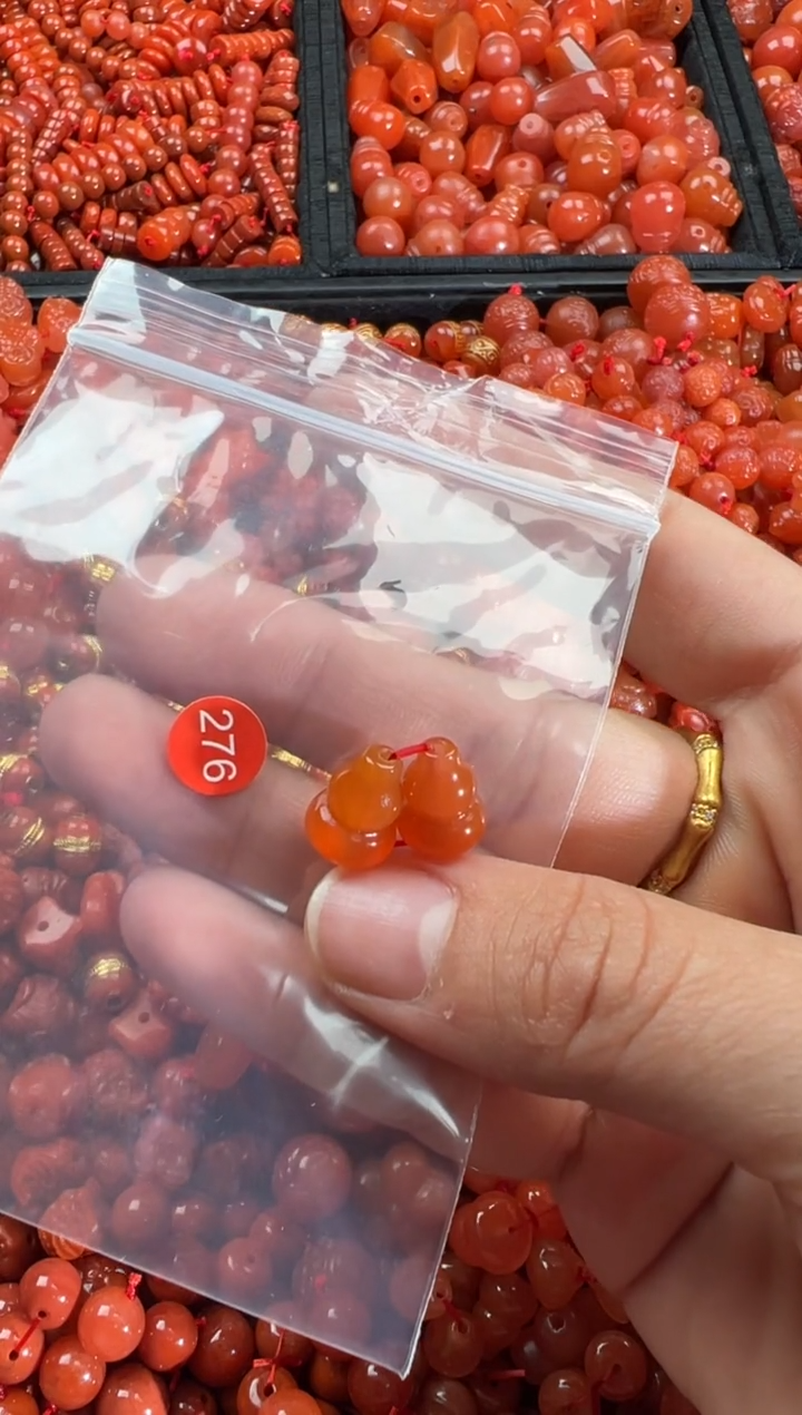 【闪购商品】南红玛瑙颈饰未镶嵌1