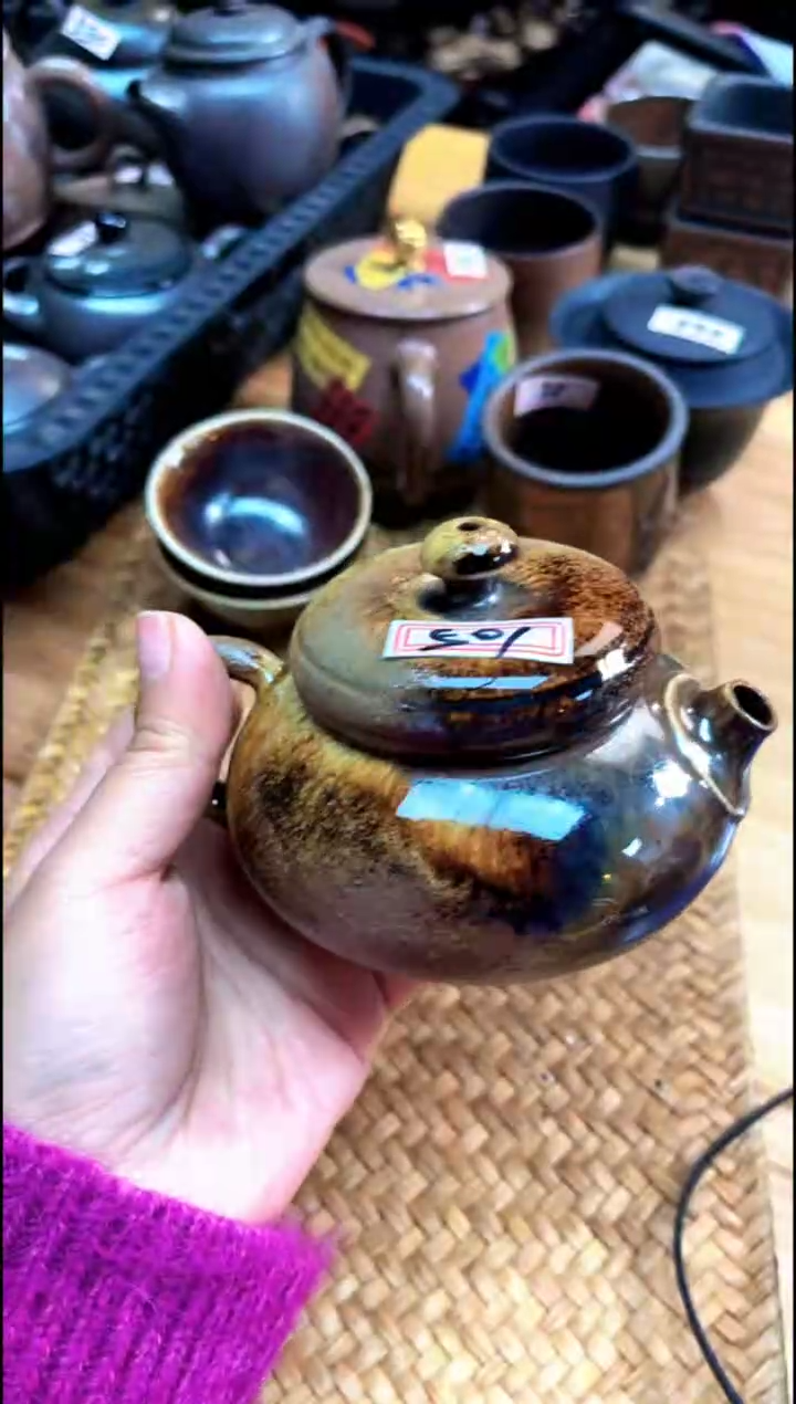 【闪购商品】壶501号微瑕壶-新年快乐啊