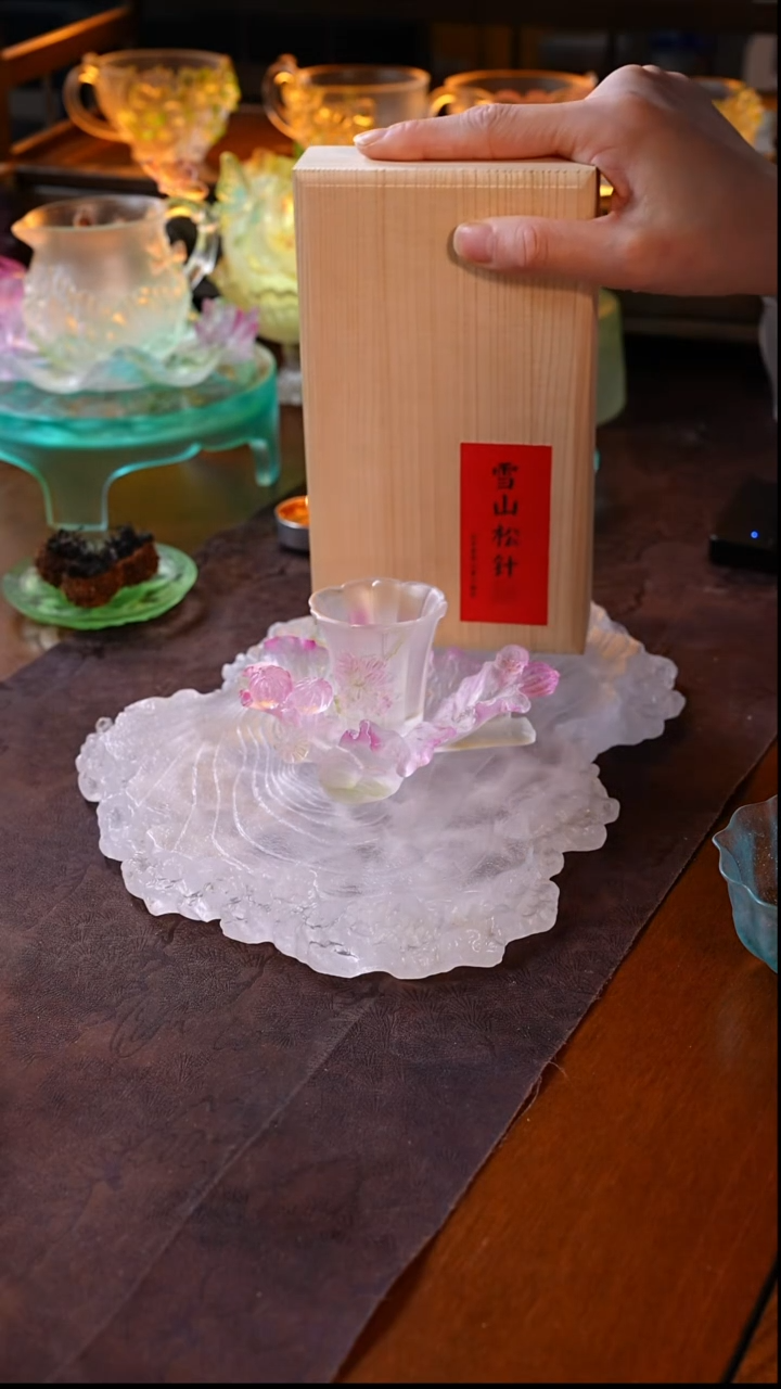 手工艺品琉璃紫薇1杯1托+雪山松针1盒