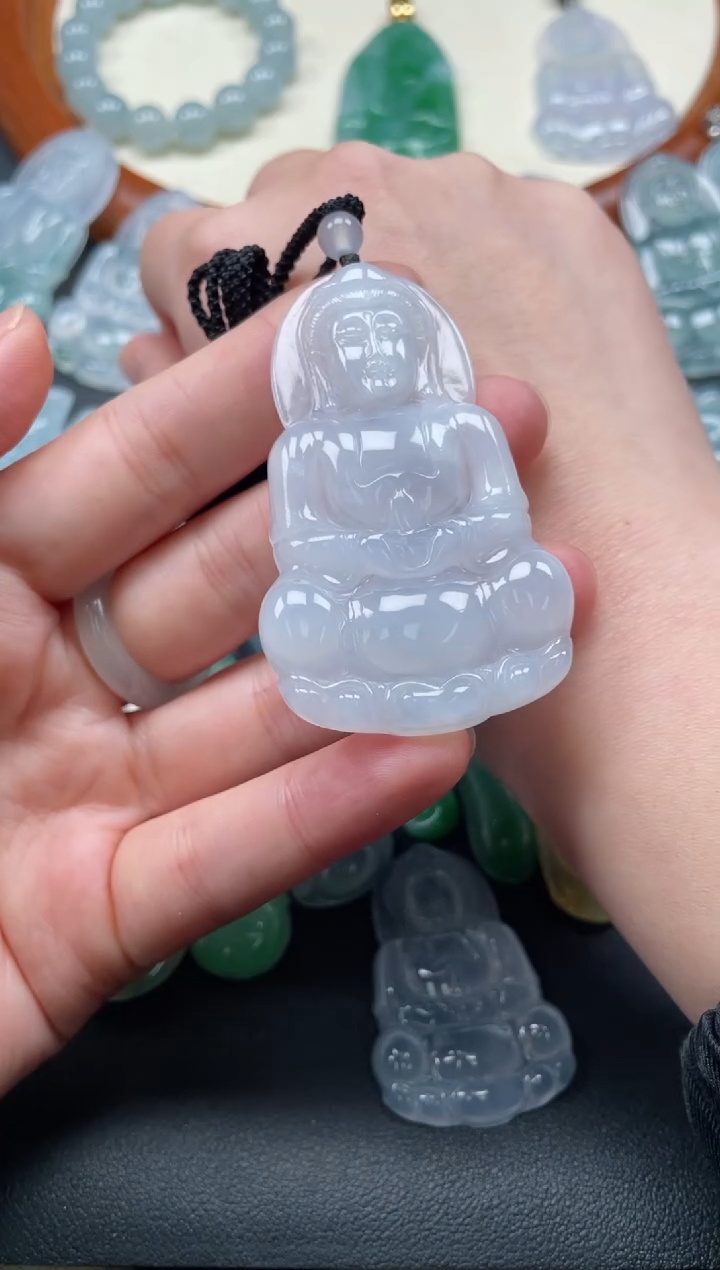 【闪购商品】翡翠颈饰未镶嵌观音