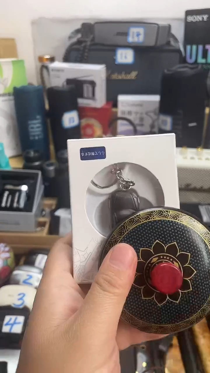瓷片闪购商品 如图所示
