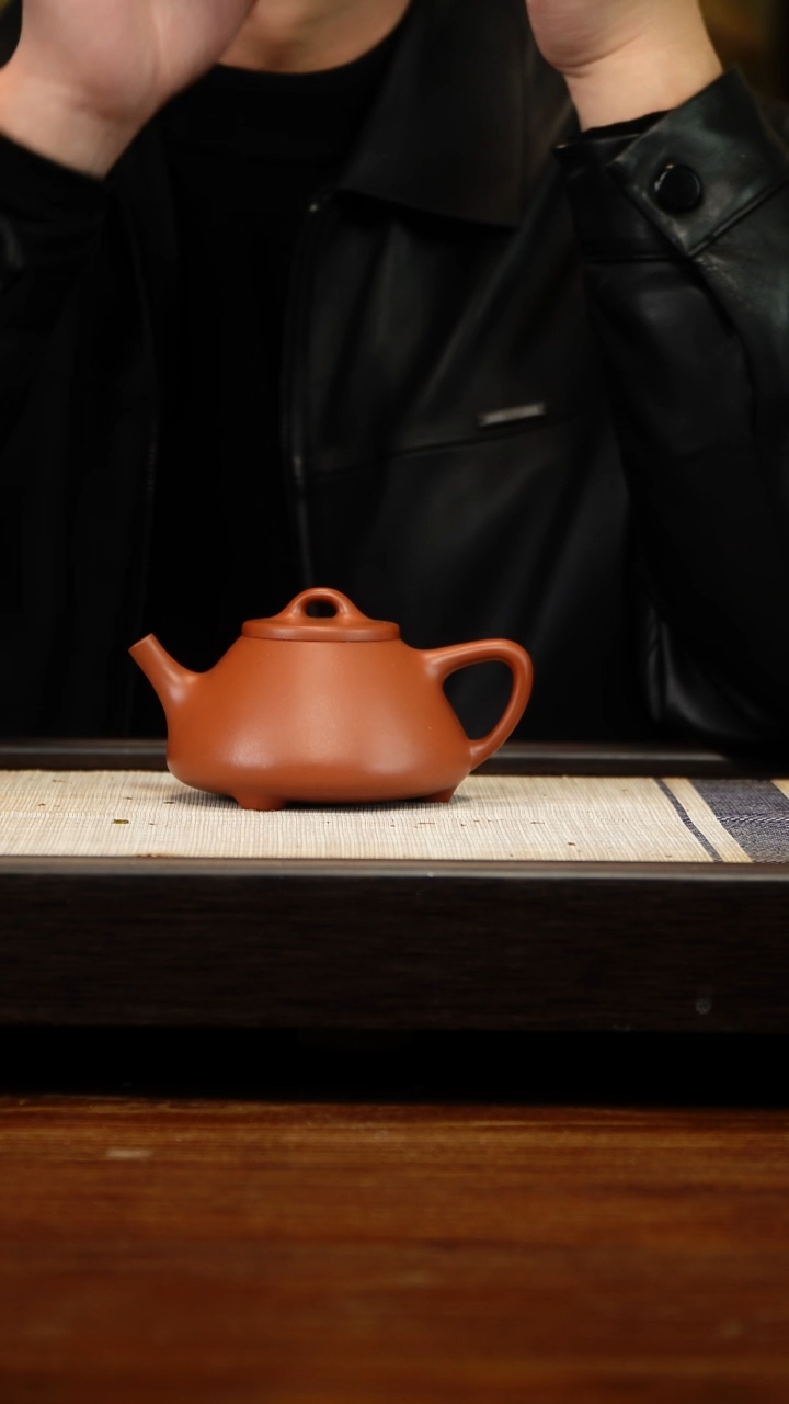 茶壶紫砂全手朱泥子冶