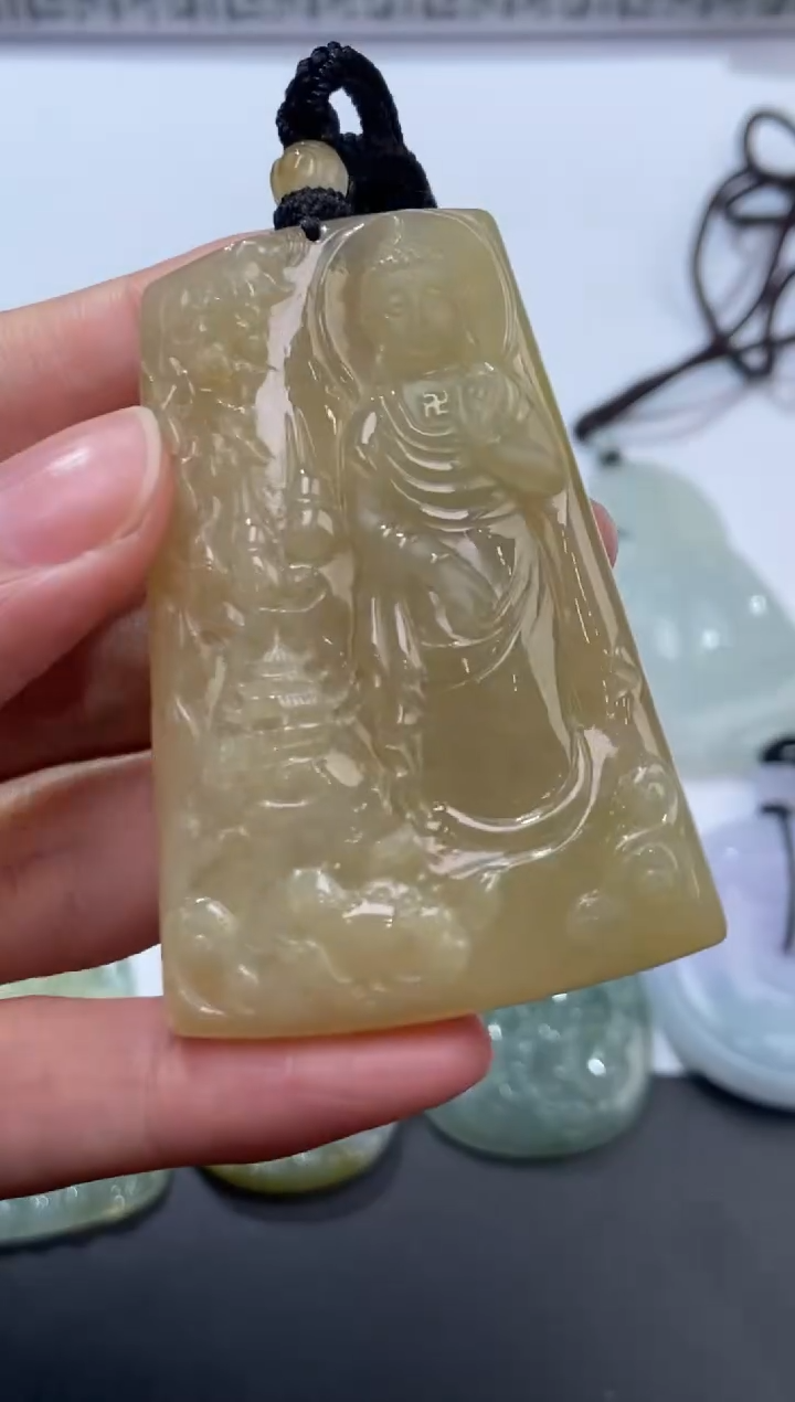 未镶嵌挂件翡翠371646    多人 