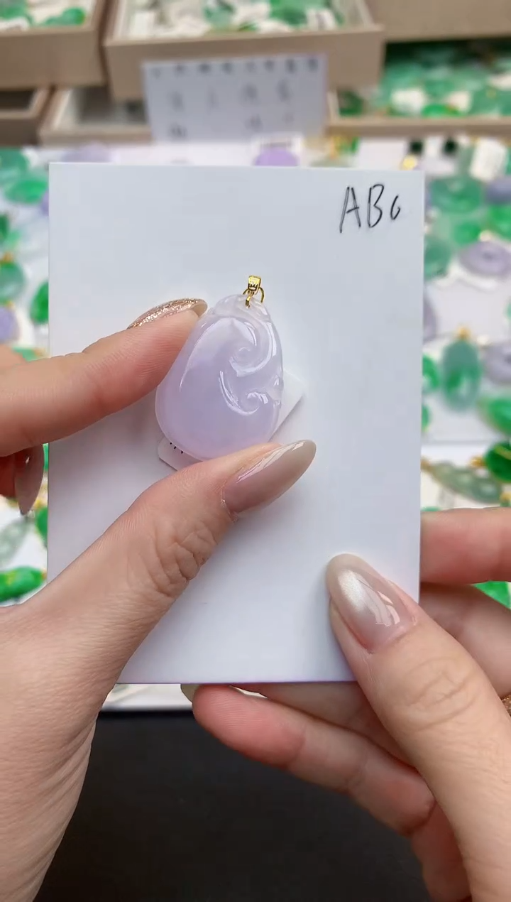 颈饰18K金镶嵌翡翠天然缅甸A货翡翠