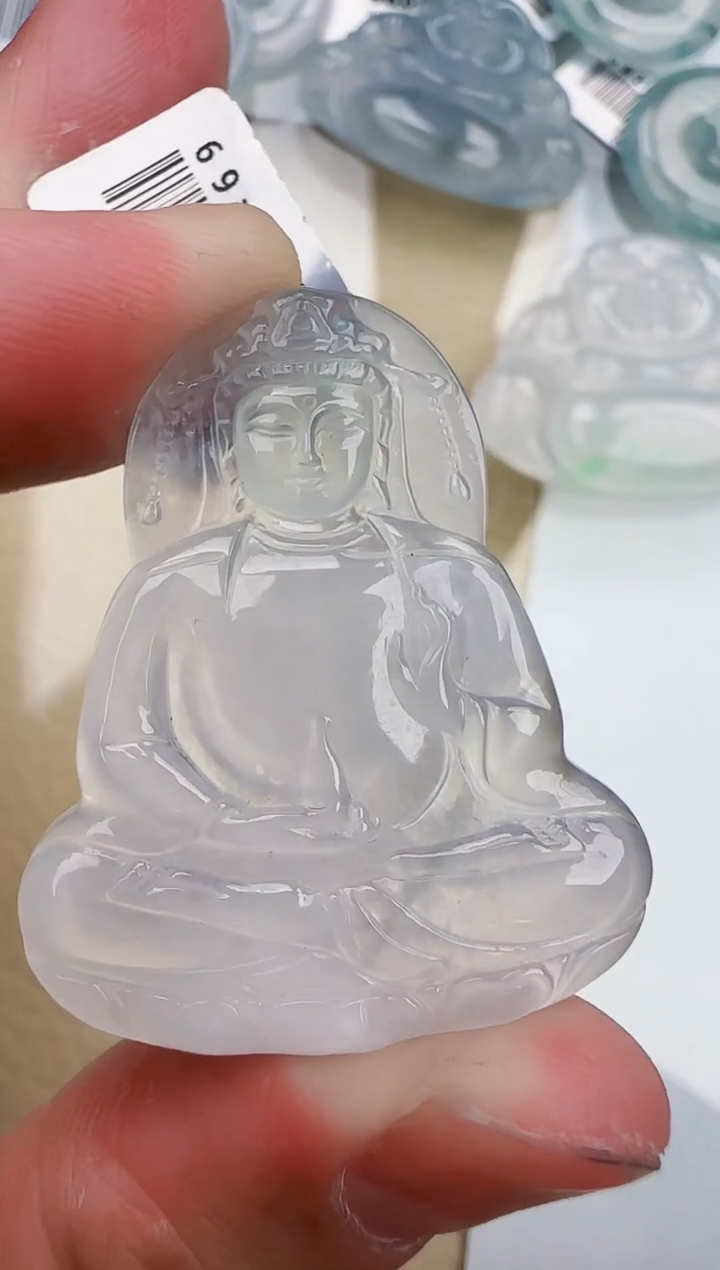 翡翠未镶嵌颈饰缅甸天然翡翠