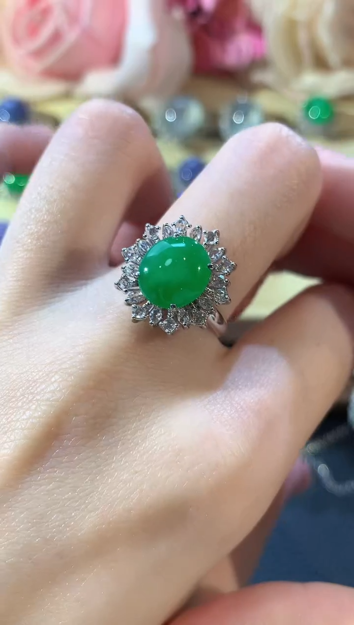 18K金镶嵌戒指翡翠冬日珠宝Q127