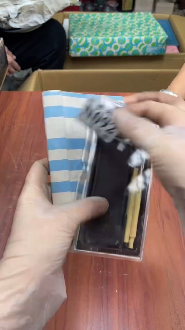 瓷片吴*盛日中古杂项籈选