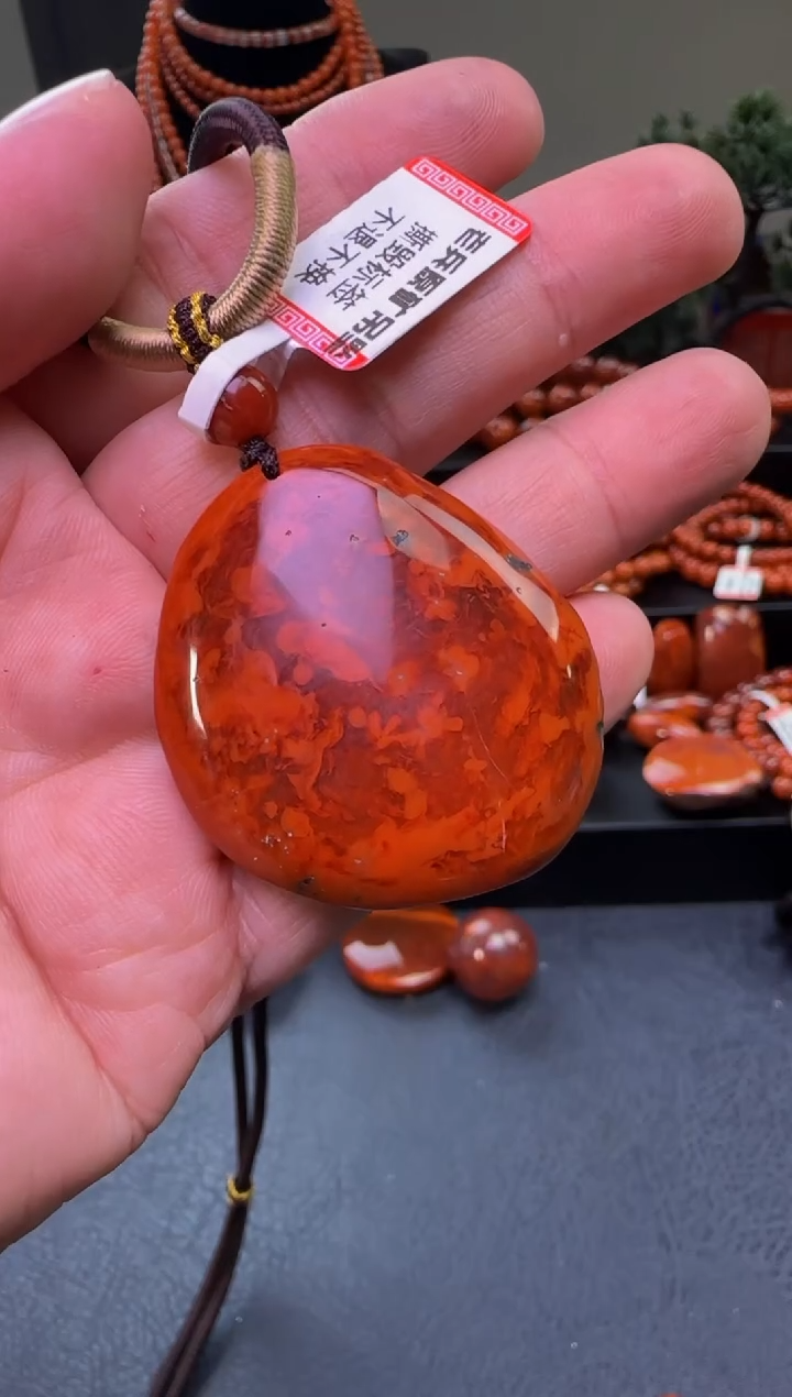 【闪购商品】南红玛瑙手串未镶嵌原矿南红吊坠多样性发1